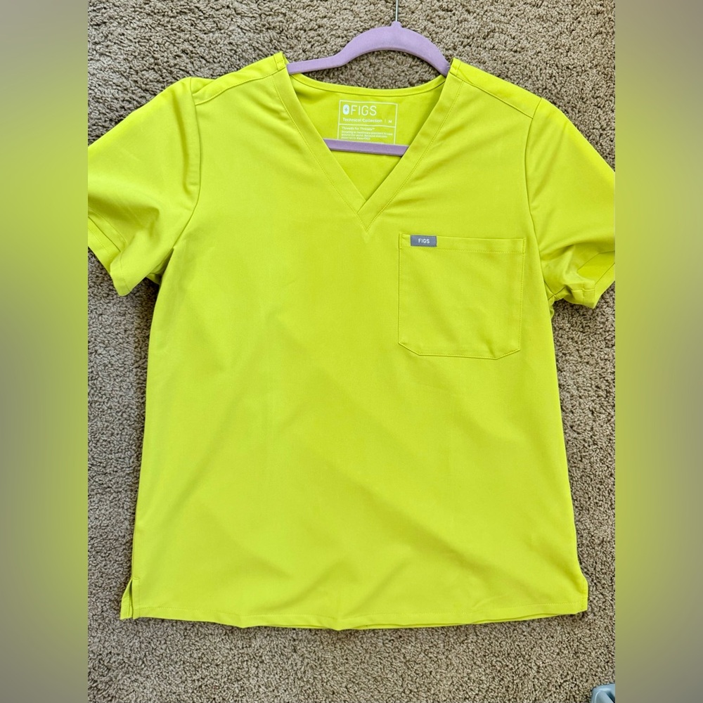 Figs Limeade One Pocket scrub top